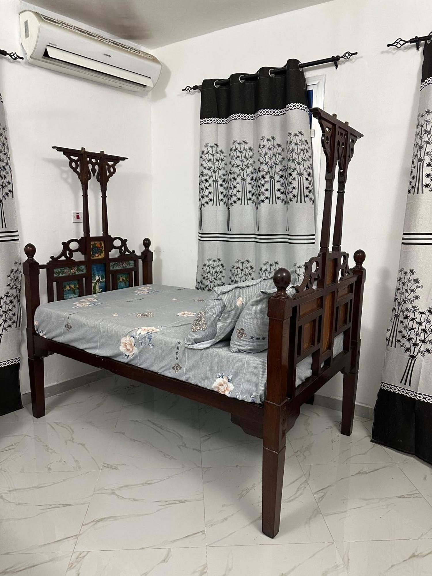 Pazuri Apartament