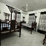 Pazuri Apartment